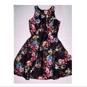 Love...ady floral dress